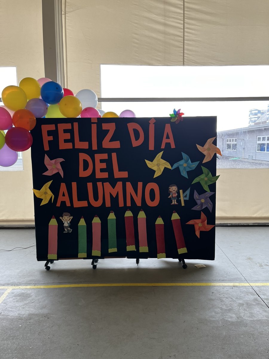 Panel Feliz Día del Alumno decorado